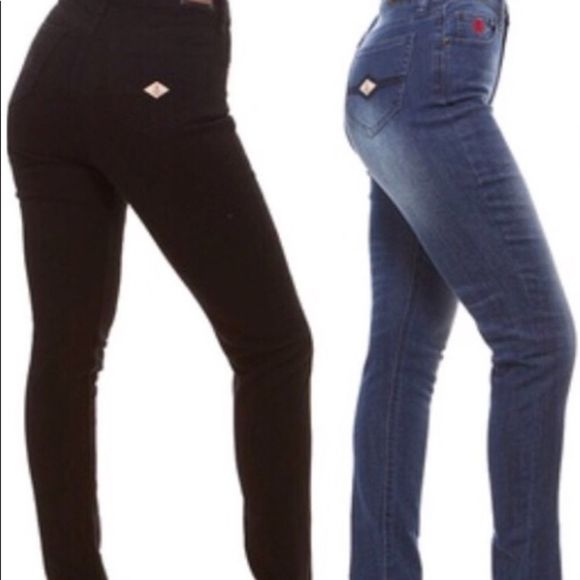 70% OFF ⬇️$110 Black Distressed Mid-Waist Jeans 14 - Picture 2 of 8